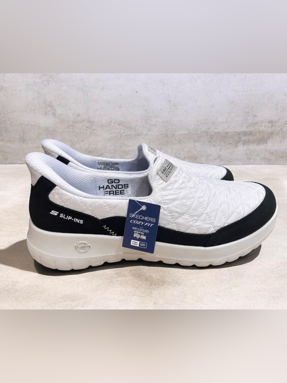 Skechers Hands Free Slip-ins: GO WALK Joy - Cozy Fit, Women’s 8